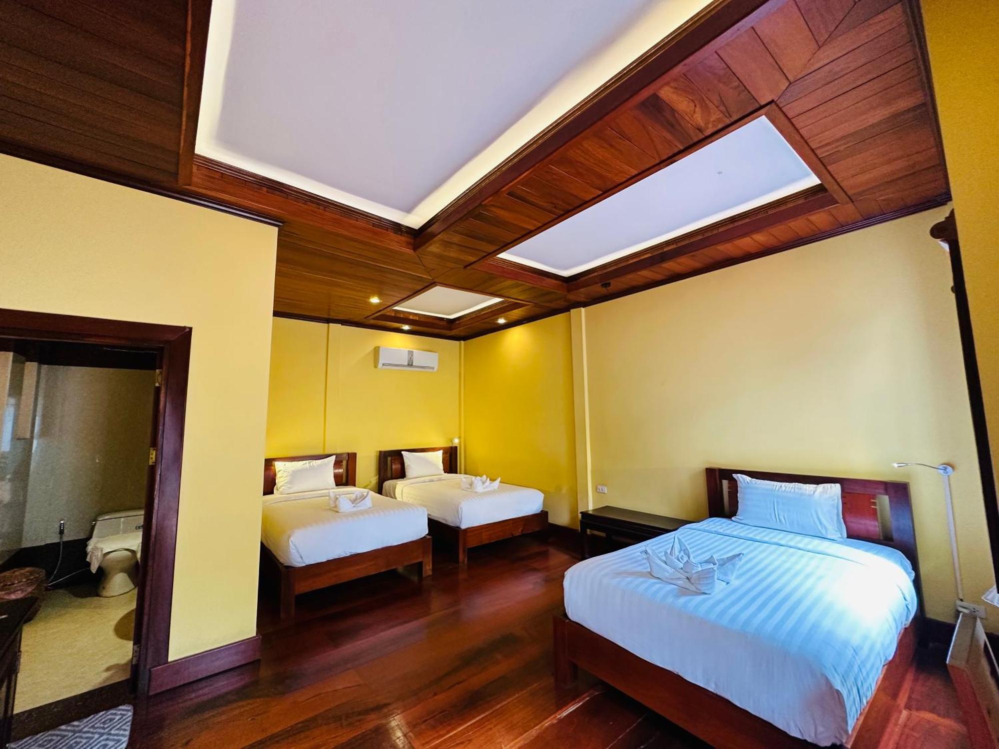 Villa Phonethip Mekong Riverside Luang Prabang Rum bild